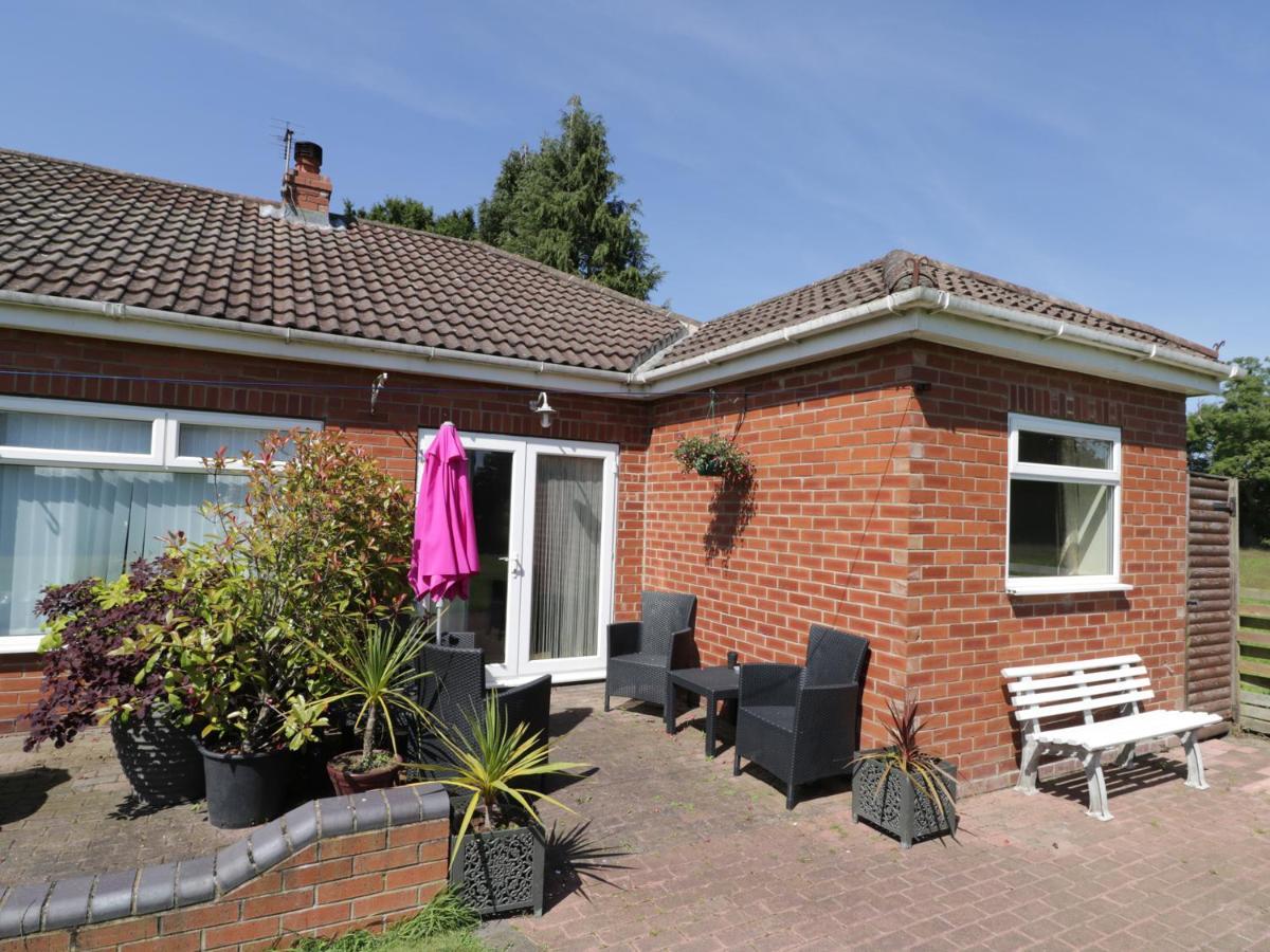 The Bungalow York Exterior photo